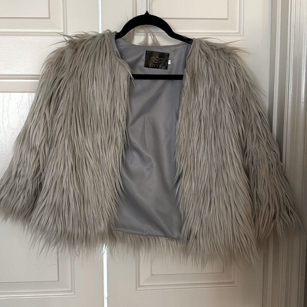 QIYE Taupe Faux Fur Lined Girls Jacket Coat Size 10